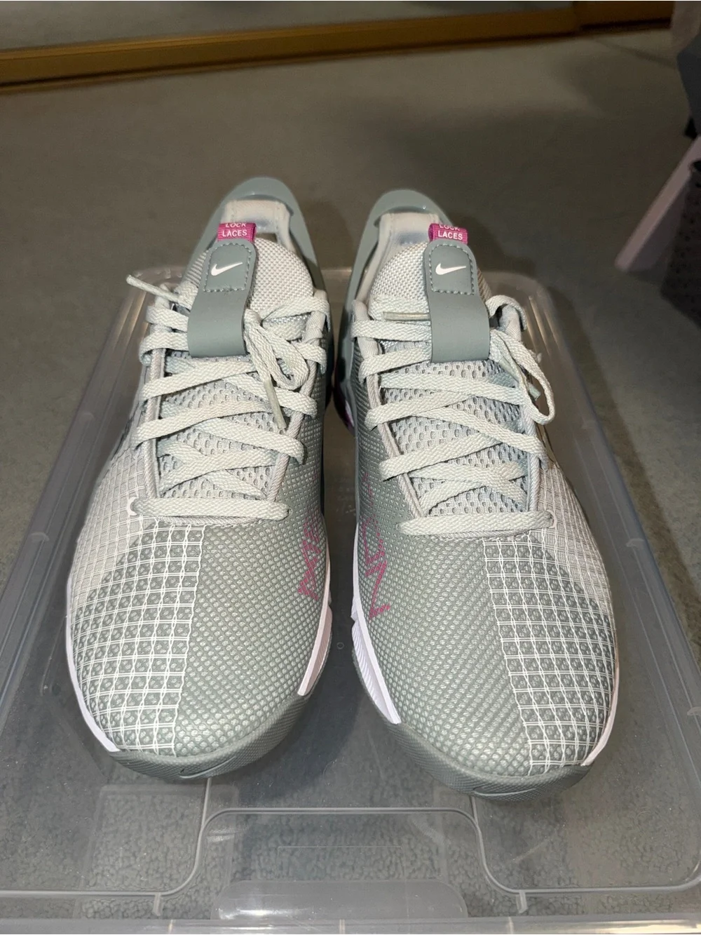 Nike Metcon 8 FlyEase women's Size 8 NWOT - Picture 2 of 9